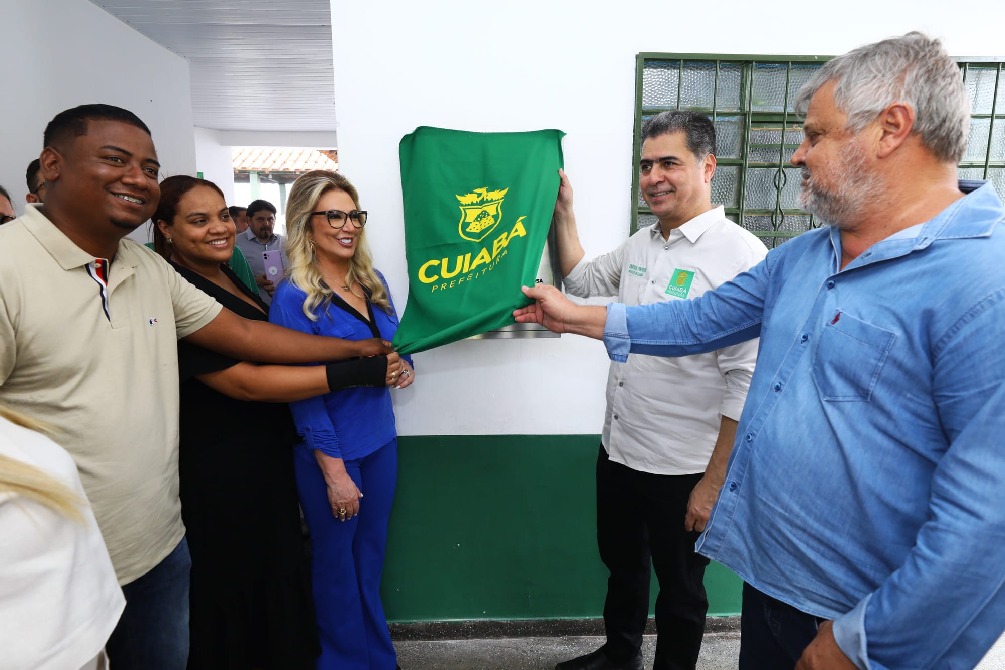 Prefeito e primeira-dama entregam CRAS Planalto reformado para atender mais de 5 mil famílias em situação de vulnerabilidade