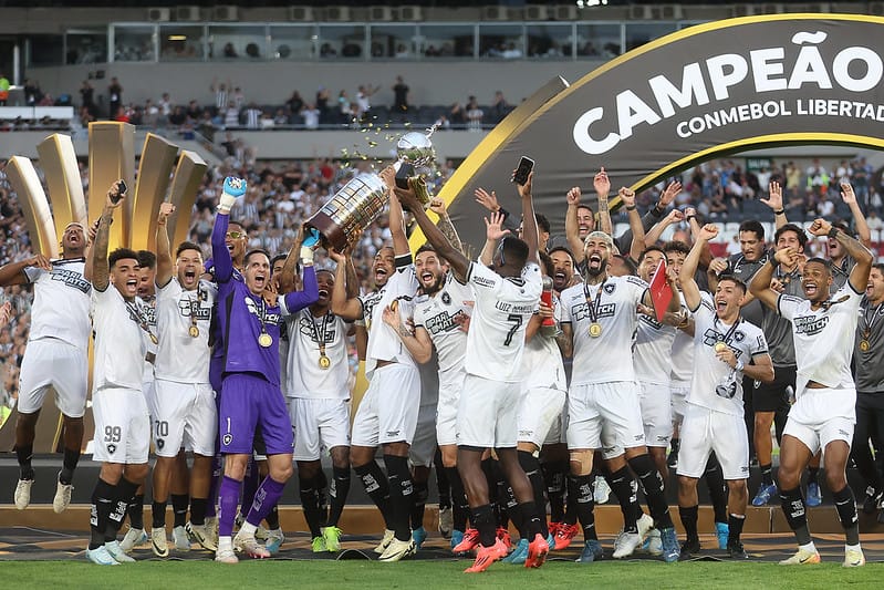 Com força mental, Botafogo é campeão da Libertadores ao superar Atlético-MG