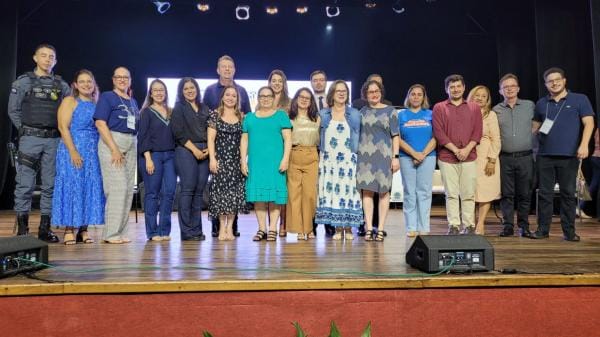 Em Alta Floresta, prefeito e secretária participam de I Encontro Regional do Serviço de Família Acolhedora
