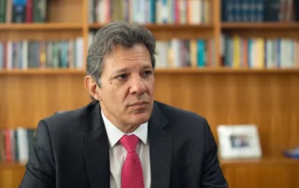 Haddad vai anunciar pacote fiscal e isenção no IR para quem ganha até R$ 5 mil em pronunciamento na TV