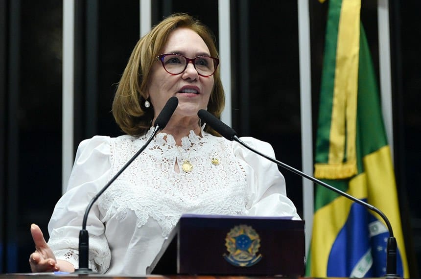 Zenaide pede urgência na regulamentação da inteligência artificial