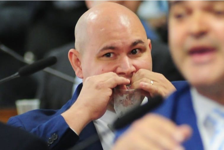 Abílio Brunini é condenado a devolver R$ 2,8 milhões após contas de campanha serem reprovadas
