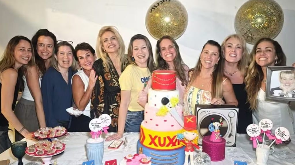 Ex-paquitas se reúnem para celebrar prêmio conquistado: ‘Melhores do Ano Na Telinha’