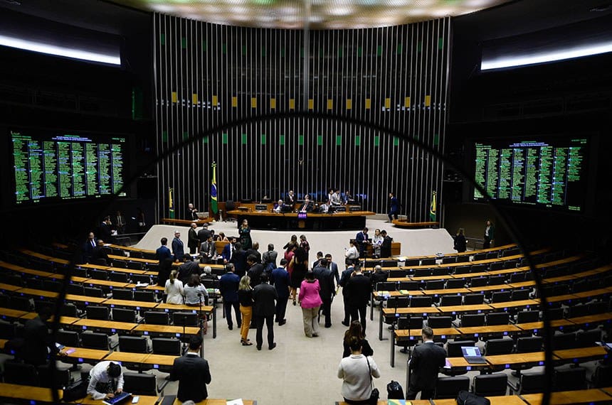 Sessão do Congresso é cancelada para garantir votação da reforma tributária