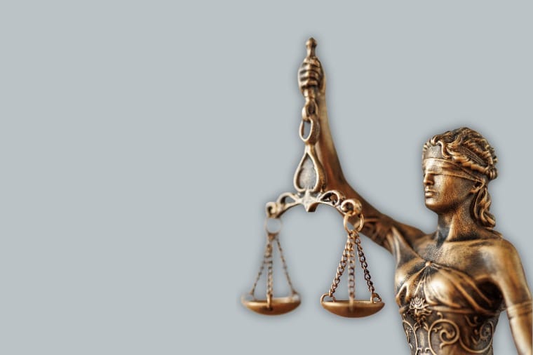 Réu é condenado a 20 anos de reclusão por matar vítima com 30 facadas