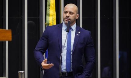 Rotas e horário de alta médica sugerem que Daniel Silveira retardou volta para casa