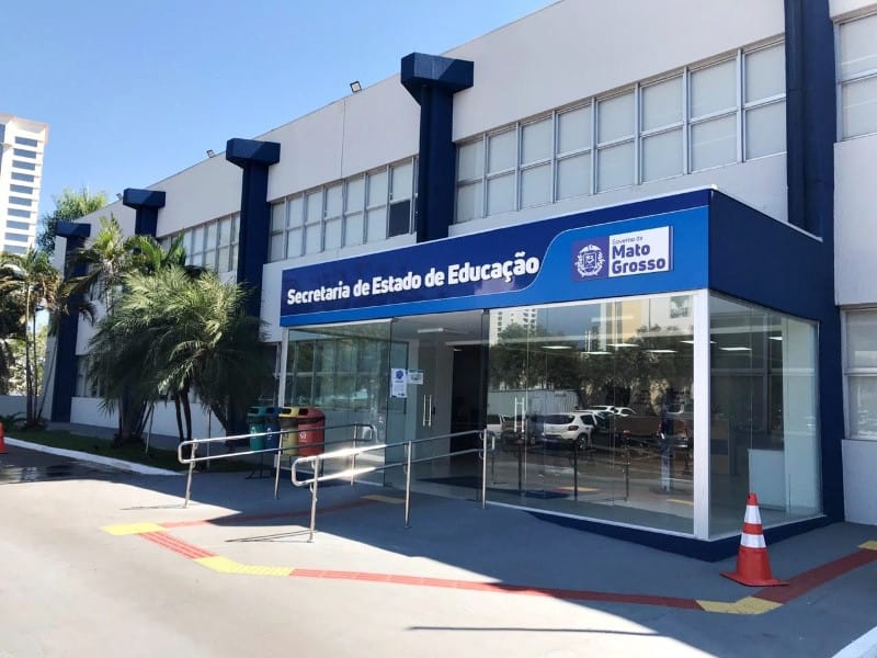 Juiz dá 15 dias para ex-servidor da Seduc pagar R$ 345,5 mil por fraude