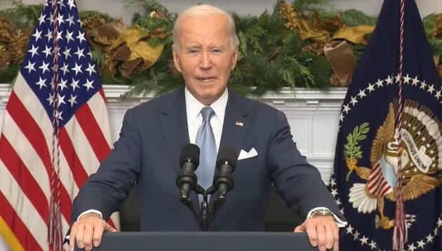 'Até que enfim, o regime de Assad acabou', diz Biden, após fuga do ditador sírio