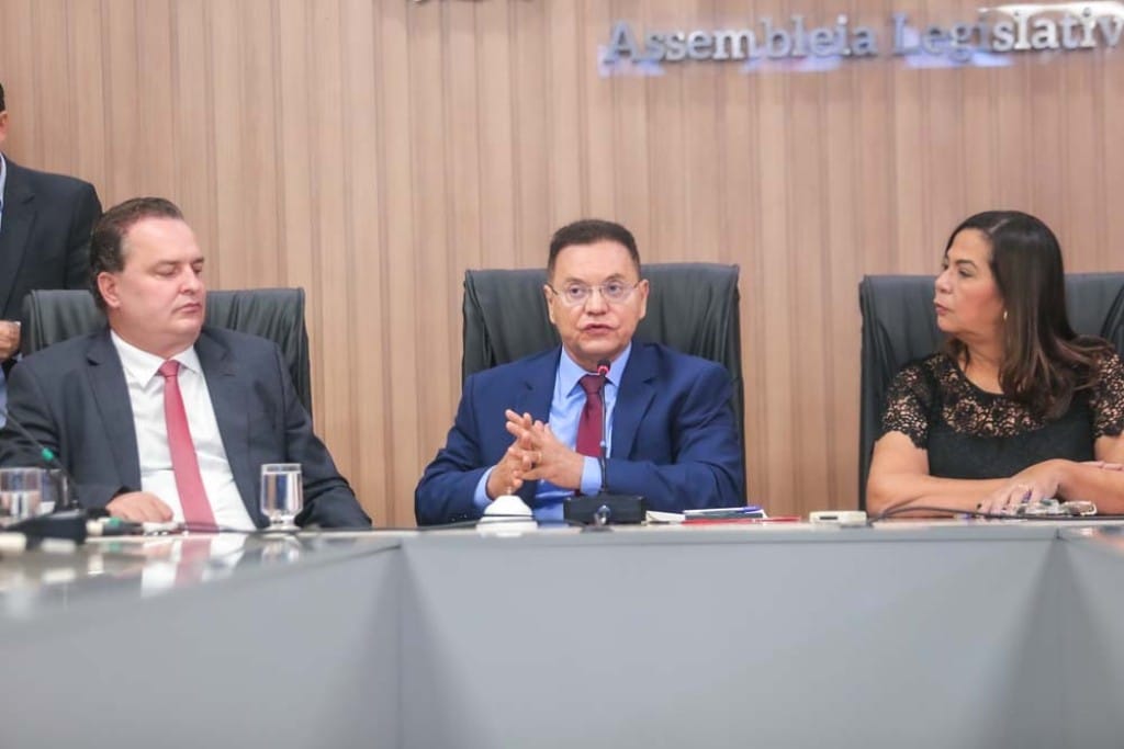 Mesa técnica de negociação é criada para discutir recomposição salarial de servidores