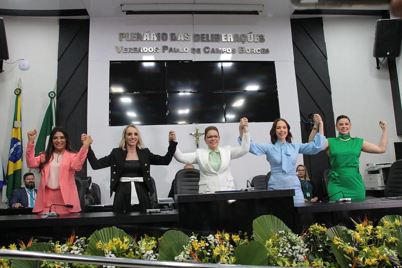 Mulheres no Comando: Câmara de Cuiabá Faz História com Mesa Diretora 100% Feminina