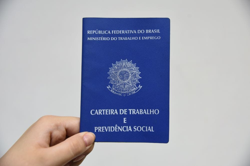Sine Municipal oferece 108 vagas com remunerações de até R$ 3.885,00