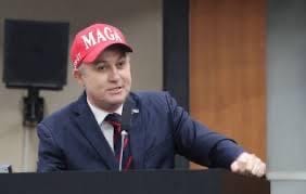 Xuxu Dalmolin: Suplente de Mandato, Titular da Inconveniência