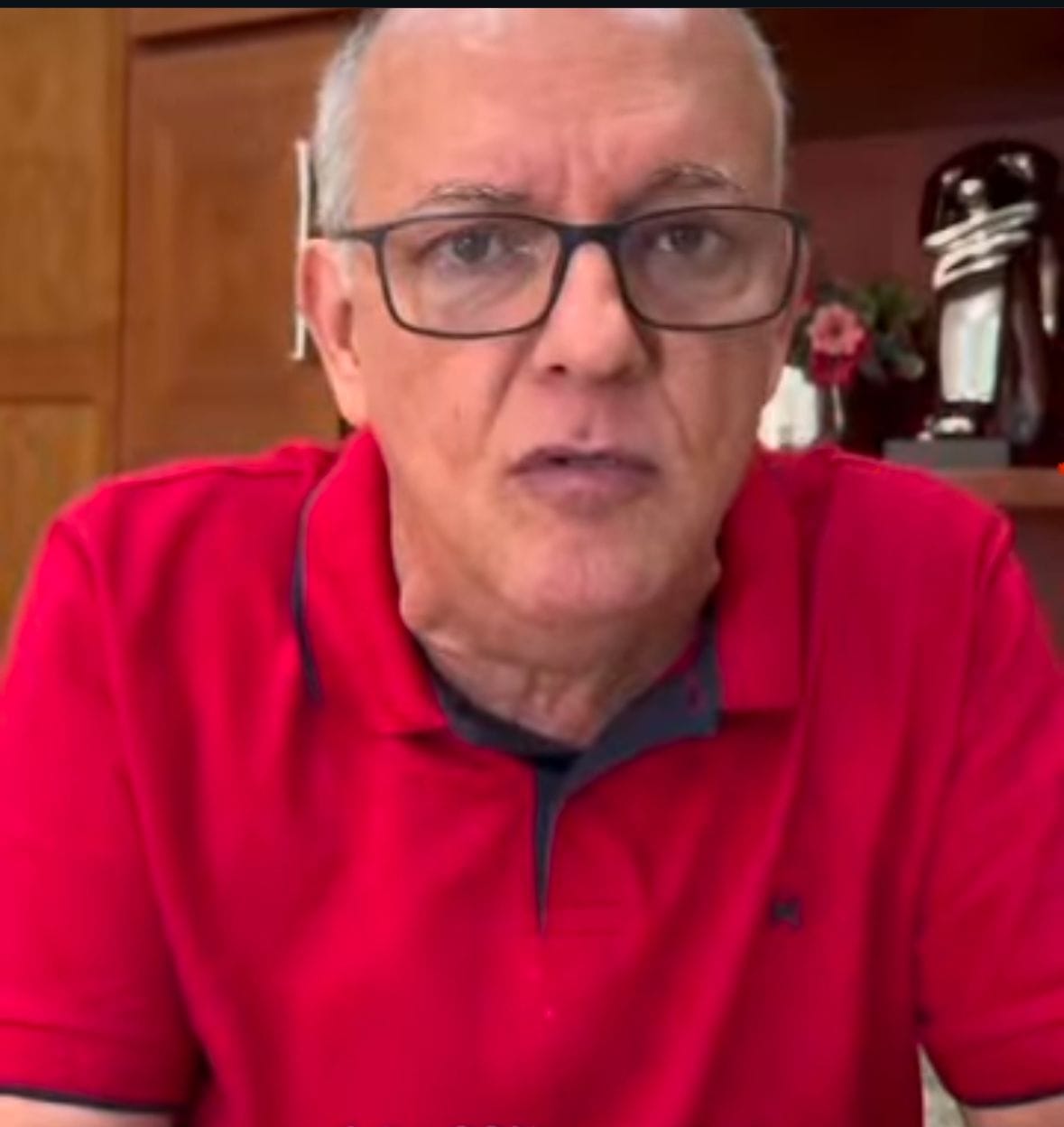 Zé do Pátio detona: Prefeito Claudio Ferreira aumenta próprio salário em 80% enquanto servidor municipal leva só 4,7%