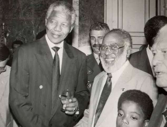 Do passado ao presente: O racismo denunciado por Abdias do Nascimento persiste e assombra o Brasil