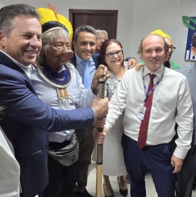 Pragmatismo gourmet: Rosa Neide, Mauro Mendes e a política sem rótulos
