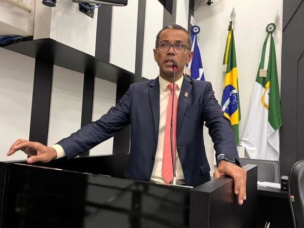Vereador Dídimo Vovô Desmascara Prefeito Abílio e Expõe Mentira Sobre Crianças Passando Fome em Creches