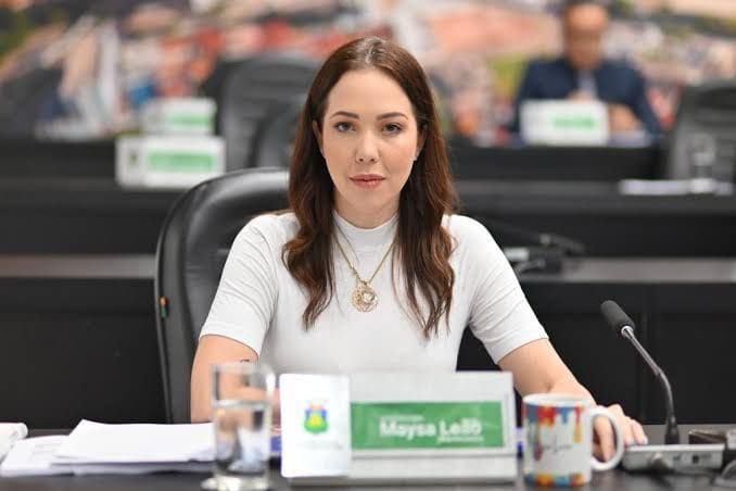“Dilemário em Isolamento: Maysa Leão Critica Liderança em Meio a Denúncias”
