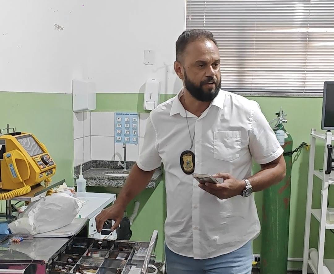 Vereador Feitoza realiza fiscalização surpresa na sala de endoscopia do Postão em Várzea Grande