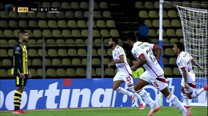 Análise: Flamengo espanta fantasmas recentes na Libertadores, mas expõe dificuldades na criação