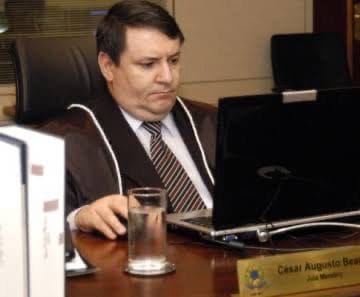 Juiz dá puxão de orelha em Mauro Mendes por desrespeitar crença indígena: “fala foi aberrante e ofensiva à fé de um povo”