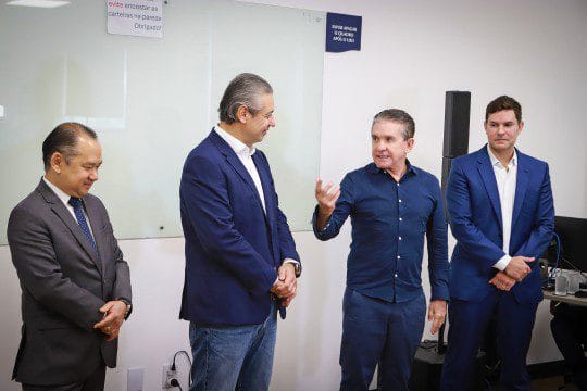 Com presença do presidente do TCE-MT, procurador-geral de Contas aborda inteligência artificial em curso de Doutorado