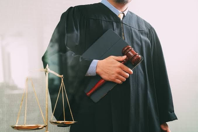 Desembargador é sócio de empresa inapta pela Receita Federal desde 2022
