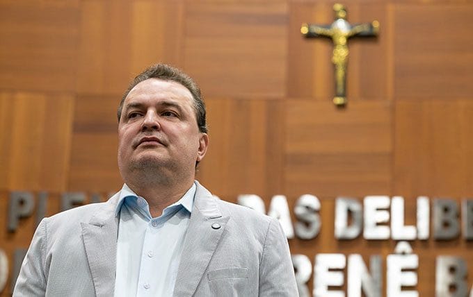 NA ASSEMBLEIA Pelo menos 13 deputados devem ser reeleitos