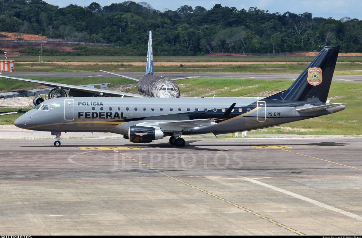 Avião da PF pousa em Cuiabá e clima de tensão toma conta da política e do empresariado
