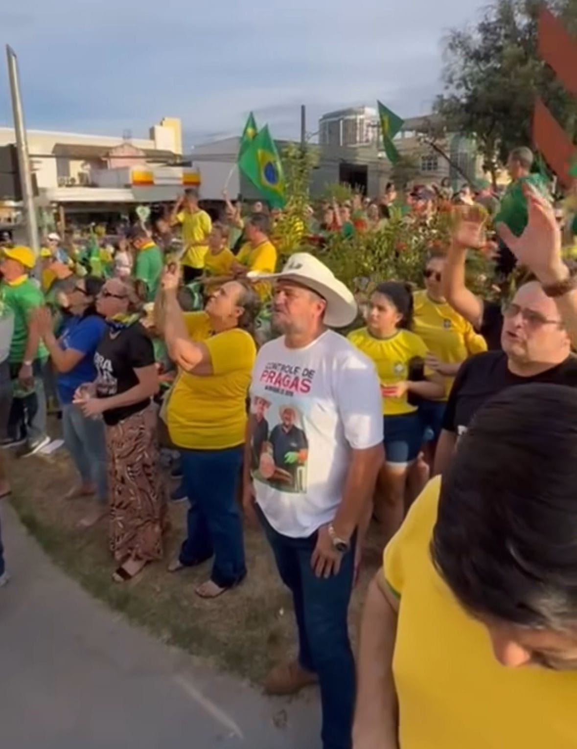 “Cattani Detona Governadores Ausentes: ‘Oportunistas que abandoram Bolsonaro’”