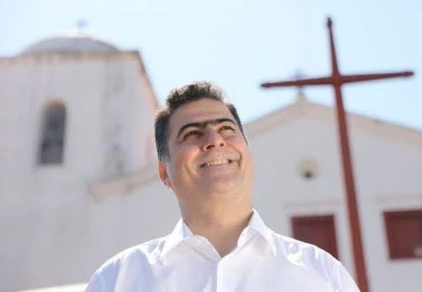 Emanuel Pinheiro fora de 2026: o projeto agora é do filho, deputado federal Emanuelzinho