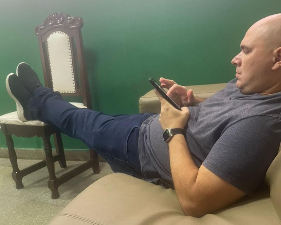 👉 Abílio Brunini distrai imprensa com politicagem enquanto Cuiabá afunda na gestão perdida