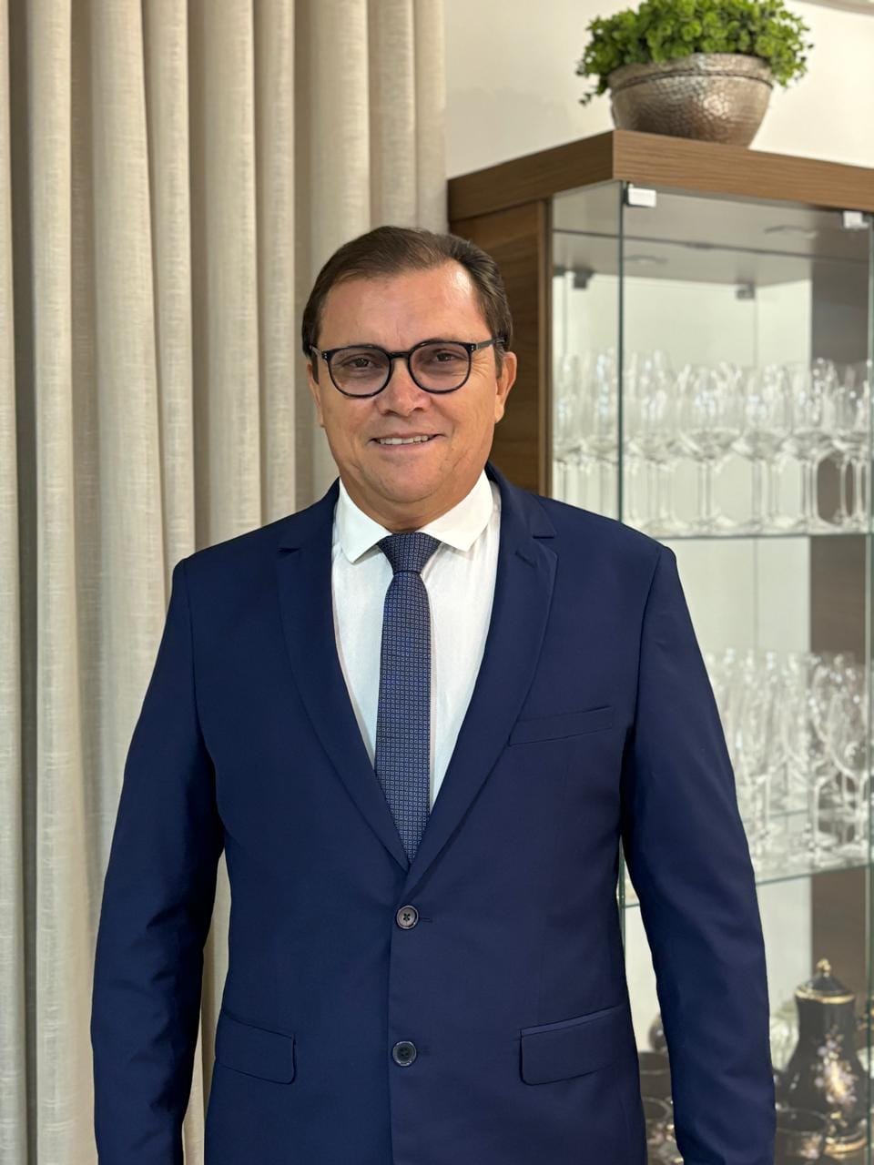 Neste 1º de outubro de 2025, celebramos o dia do Vereador, uma data que reconhece a relevânciade um dos mais importantes agentes políticos da democracia, uma vez que representam naessência os anseios do povo brasileiro.