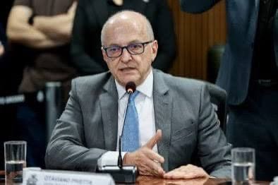 Briga de Mauro Mendes com Eduardo Bolsonaro enfraquece pré-candidatura de Pivetta ao governo de MT em 2026