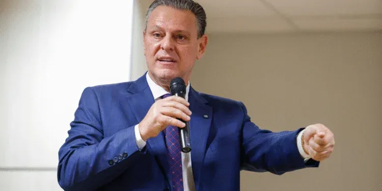 Ministro Fávaro destaca que fim do tarifaço reforça diálogo entre Brasil e EUA