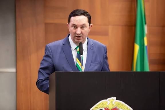 Barranco detona Mauro Mendes e secretário Gallo por caos na saúde de Mato Grosso