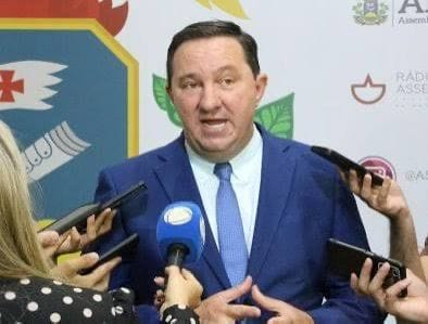 Mauro Mendes é “garimpeiro de luxo”, acusa deputado