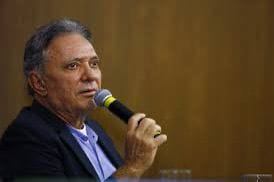 Entre a toga e o palanque: quando o julgamento técnico passa a disputar espaço com a ambição política