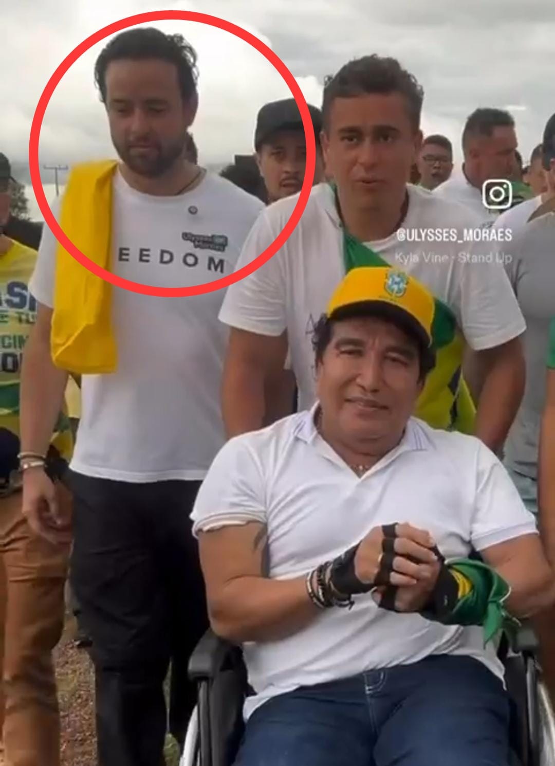 Ex-deputado nomeado na AL tira férias para participar de caminhada de Nikolas