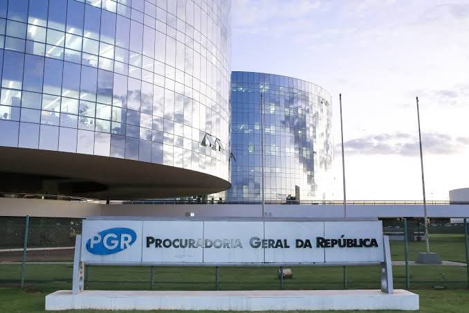 PEC DA RENOVAÇÃO ALCANÇA MINISTÉRIO PÚBLICO: PROMOTORES E PROCURADORES TERÃO MANDATOS FIXOS E APOSENTADORIA AOS 65