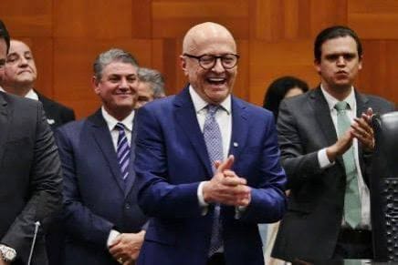 Otaviano Pivetta assume Governo de Mato Grosso após renúncia de Mauro Mendes