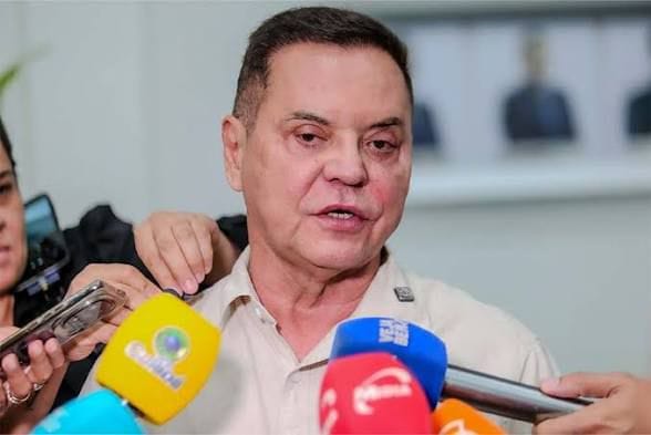 Racha no União Brasil: Botelho deixa reunião irritado, é isolado por grupo de Mauro Mendes e pode migrar para o MDB