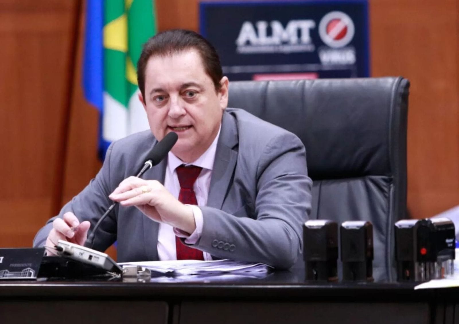 Mauro Mendes tenta tirar Sebastião Rezende da União Progressista, aliado histórico do governo, para abrigar desabrigados do PRD