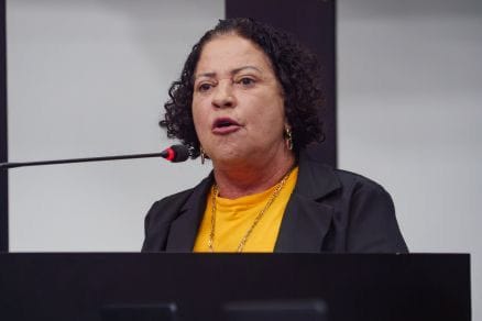 Jogo Político: Mesmo sob Preterição de Abílio, Baixinha Geraldelli Alinha-se aos Interesses do Prefeito em Cuiabá
