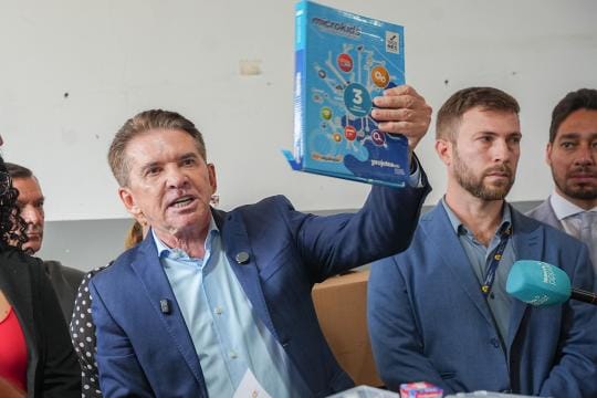 Sérgio Ricardo determina auditoria na compra de livros da Secretaria de Estado de Educação e da Prefeitura de Rondonópolis