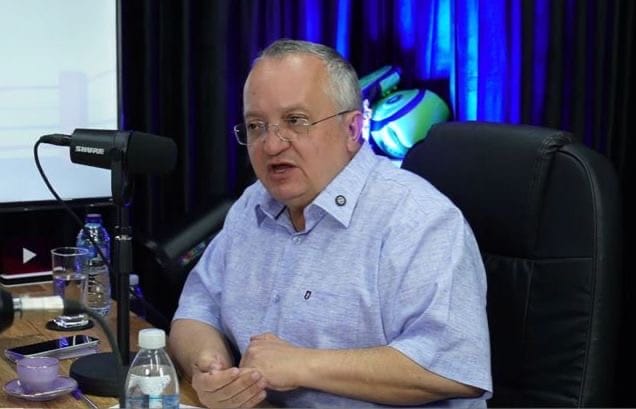 Ex-governador questiona atuação do Ministério Público e do TCE nos negócios bilionários do Estado