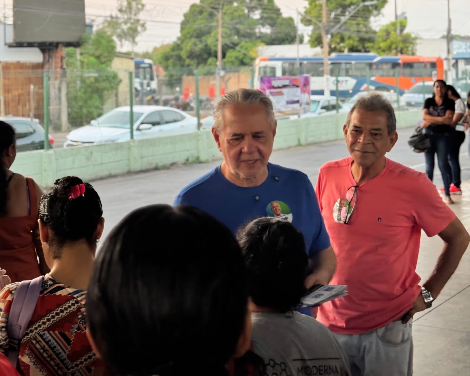 No Terminal André Maggi, Antero apresenta propostas a trabalhadores e estudantes