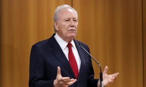 Ricardo Lewandowski tira aposentadoria de delegado da PF por vender informação