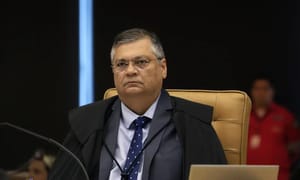 Dino libera execução de 'emendas Pix', mas impõe critérios de transparência