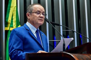 Zequinha Marinho alerta para pobreza e corte de investimentos na Região Norte