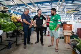 Prefeito Emanuel Pinheiro visita Mercado do Porto e destaca compromisso com mais de 170 comerciantes e o desenvolvimento da cidade